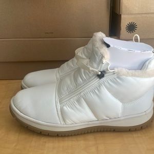 Ugg Women’s Lakesider Zip Puff Boot